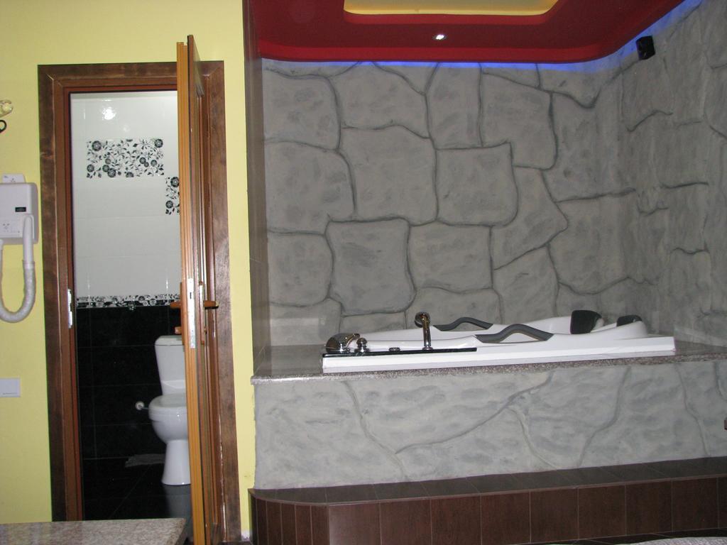 Princ Plaza Hotel Єреван Номер фото