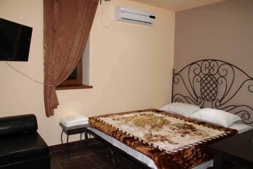 Princ Plaza Hotel Єреван Номер фото