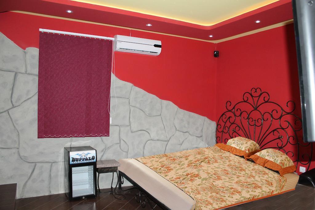 Princ Plaza Hotel Єреван Номер фото